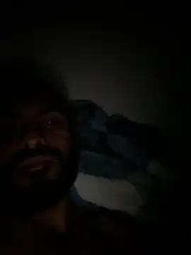 islandvybee55 online show from December 6, 4:58 am