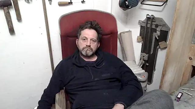 Snapshot of Vernalot_76 chatting on February 14, 7:02 pm Vernalot 76 online show from February 14, 7:02 pm
