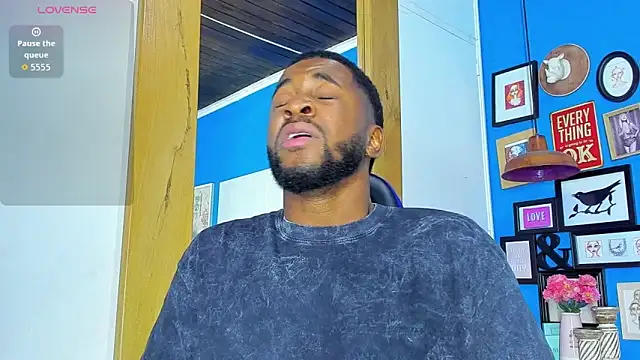 Drake Nassir4 online show from October 7, 9:08 pm