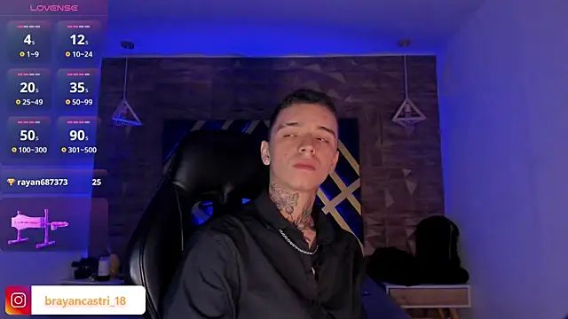 Ian Castillo  online show from March 28, 11:32 am