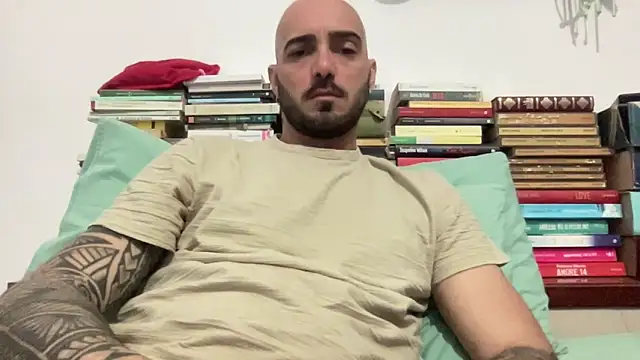 alessandromori91 online show from April 9, 8:15 pm