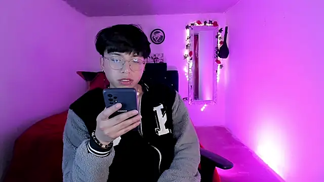 AnggelONfiree online show from November 12, 7:25 am