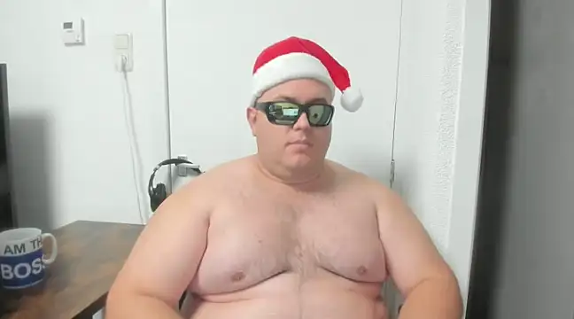 Snapshot of BigromeoXX chatting on December 24, 7:22 pm BigromeoXX online show from December 24, 7:22 pm