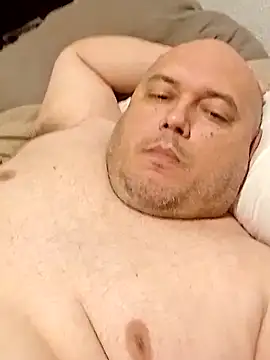 Snapshot of BigromeoXX chatting on October 21, 10:51 am BigromeoXX online show from October 21, 10:51 am