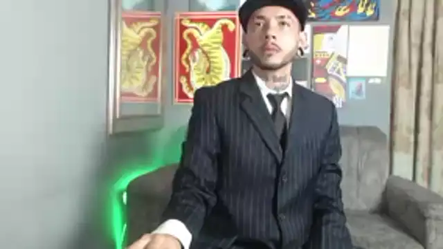 MurdockH online show from October 31, 11:52 pm