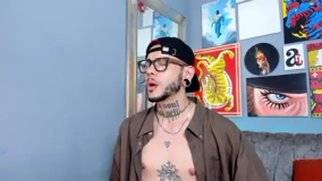 MurdockH online show from November 19, 3:39 am