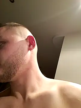 Yourbadboy69rrr online show from November 29, 11:29 pm