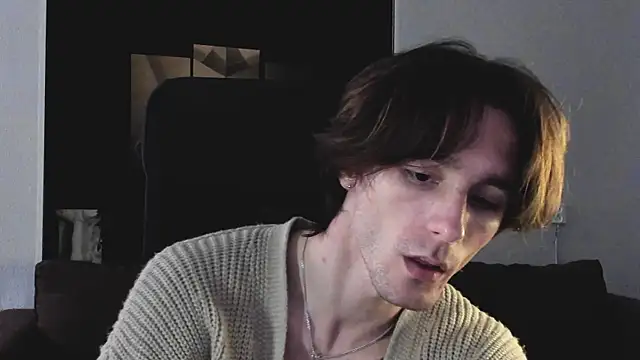 Snapshot of misterhult chatting on December 2, 3:12 pm misterhult online show from December 2, 3:12 pm