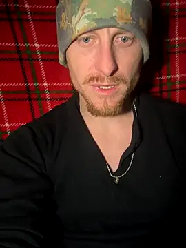 bigred0808 online show from November 29, 8:38 am