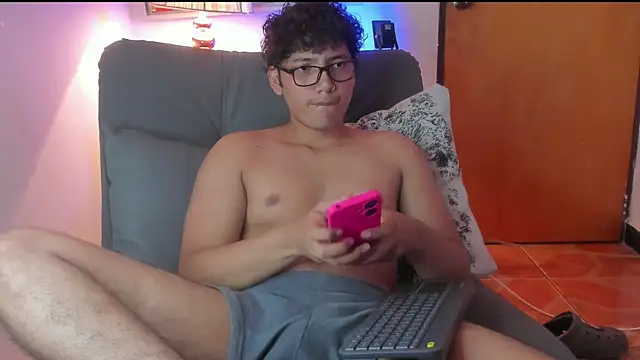 nick1606 online show from October 21, 7:44 am