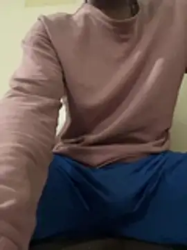 Shona5768 online show from February 6, 9:50 am