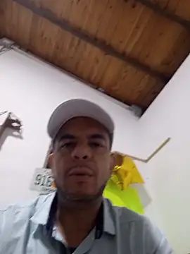 latinmartin73 online show from October 16, 12:07 am