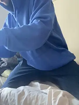 Lucascacaca online show from December 18, 1:29 pm