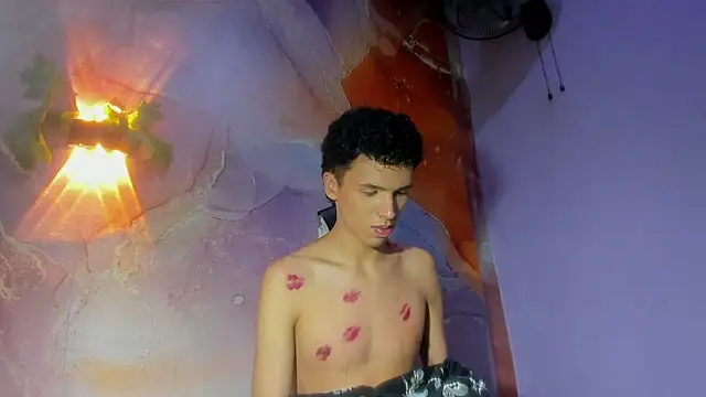 SEANTROYY online show from February 15, 2:00 pm
