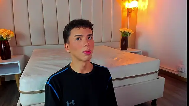 SEANTROYY online show from September 15, 3:30 am
