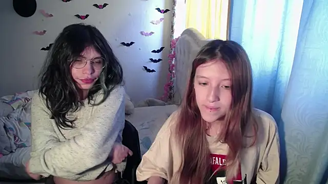 BRIAR AND BLAIR online show from September 10, 4:27 pm