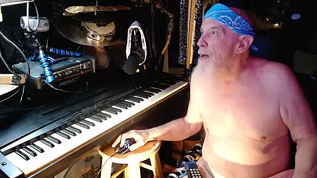 DREAMZ420 online show from October 13, 9:48 am