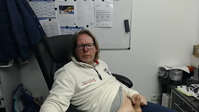 VSteph online show from December 15, 4:04 pm