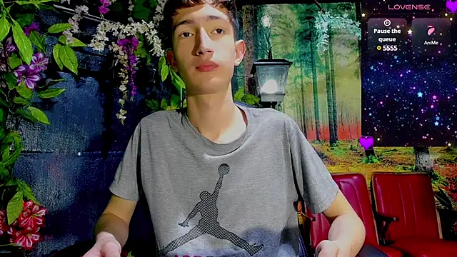 Erik Osorio online show from December 3, 4:28 pm