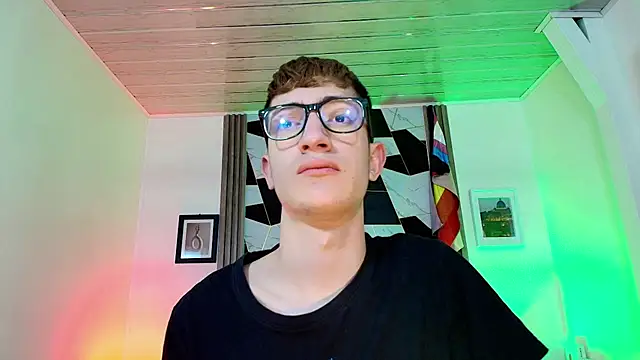 Erik Osorio online show from September 12, 4:29 pm