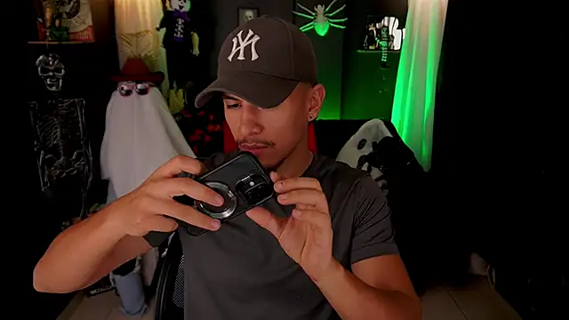 Aaronfox x online show from October 24, 1:40 am