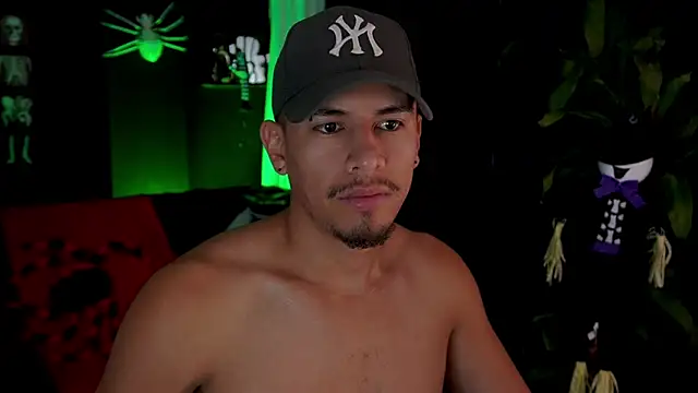 Aaronfox x online show from October 20, 1:04 pm