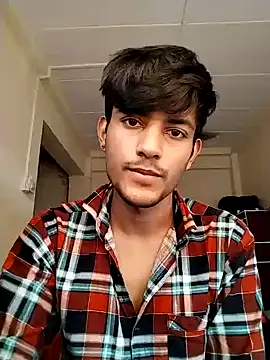 Snapshot of kingkartik7 chatting on January 3, 9:47 am kingkartik7 online show from January 3, 9:47 am