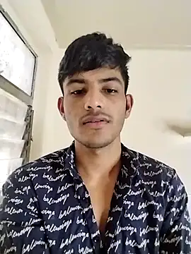 Snapshot of kingkartik7 chatting on February 12, 10:46 am kingkartik7 online show from February 12, 10:46 am