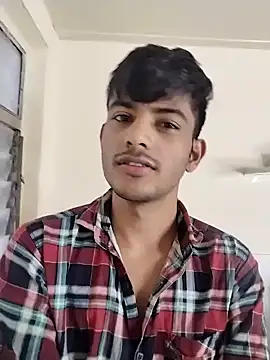 Snapshot of kingkartik7 chatting on February 4, 8:24 am kingkartik7 online show from February 4, 8:24 am