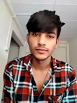 Snapshot of kingkartik7 chatting on January 2, 8:06 am kingkartik7 online show from January 2, 8:06 am