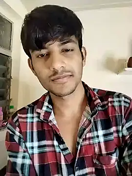 Snapshot of kingkartik7 chatting on January 1, 7:43 pm kingkartik7 online show from January 1, 7:43 pm