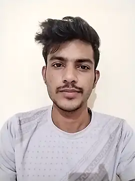 Snapshot of kingkartik7 chatting on December 11, 6:37 pm kingkartik7 online show from December 11, 6:37 pm