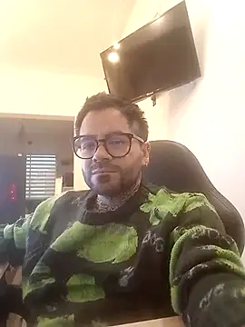 Samuel-334 online show from November 25, 10:23 pm