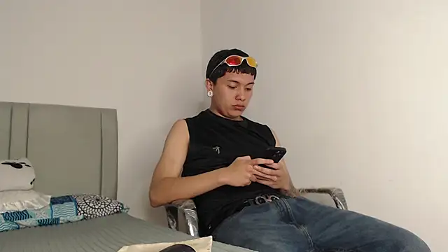 alex-lover online show from February 15, 4:29 am