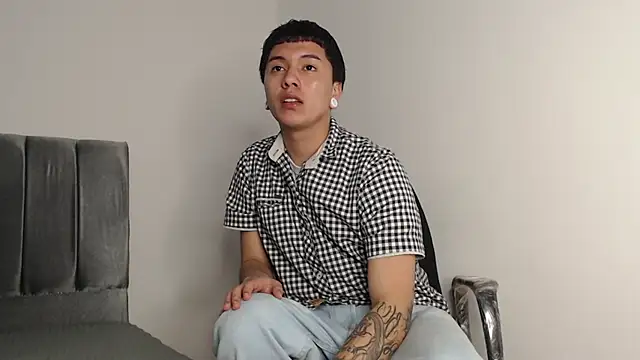 alex-lover online show from October 7, 1:10 am