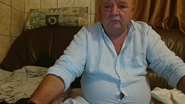 fullballs6 online show from October 14, 2:29 am