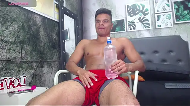 Derek Lustfordx online show from December 11, 11:21 am