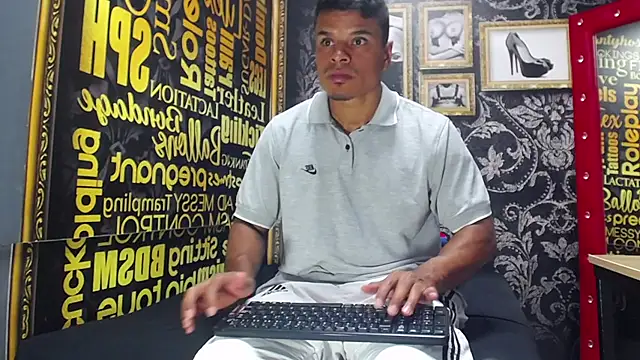 Derek Lustfordx online show from September 17, 11:33 am