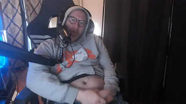 chicostick413 online show from March 24, 12:10 pm