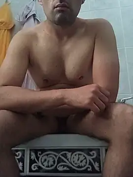 pisellinodurissimo online show from June 3, 8:49 am