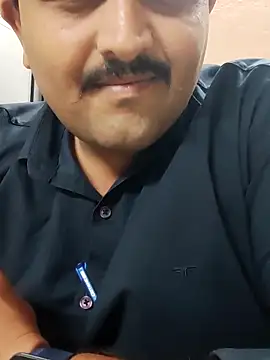 Akhil3290 online show from June 20, 10:42 am