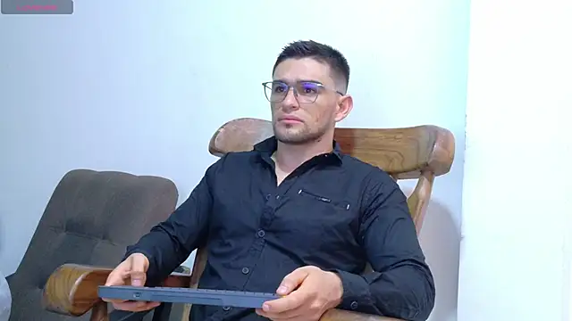 Sexy Alejandro  online show from March 26, 12:20 pm