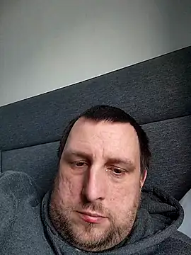 HE-M123 online show from April 5, 6:26 pm