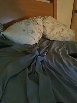 kioluy online show from March 5, 4:09 am