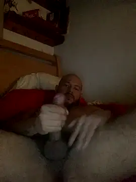 kioluy online show from December 17, 4:42 am