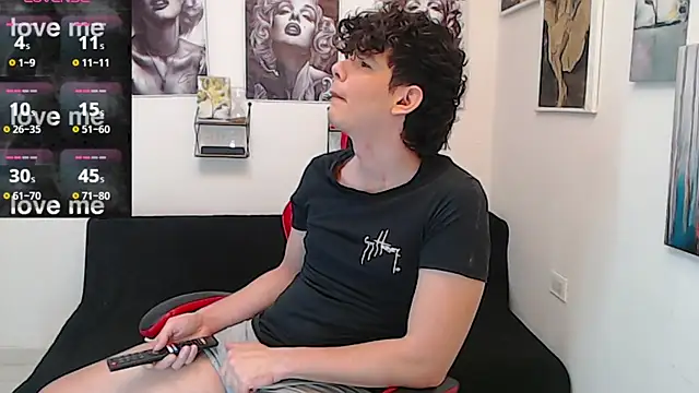 Angelo-cianuro- online show from February 27, 12:12 am