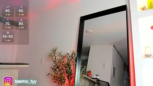 teemotwink online show from March 26, 9:41 pm