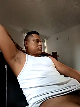 Snapshot of latinblack01 chatting on September 30, 3:37 pm latinblack01 online show from September 30, 3:37 pm