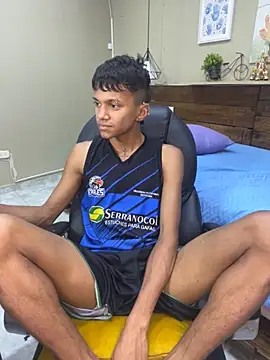 loistwink  online show from October 15, 5:20 pm