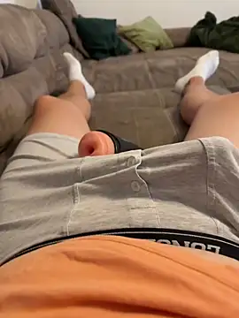 Heinchen1 online show from November 24, 10:05 am